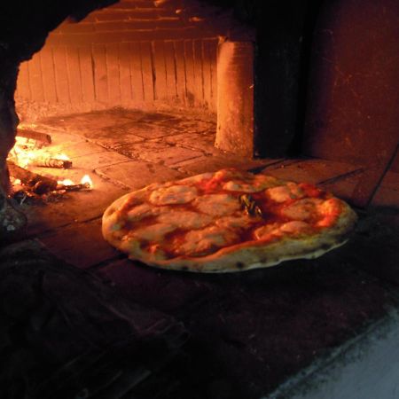 Primo Posto Bed & Breakfast Salerno Luaran gambar