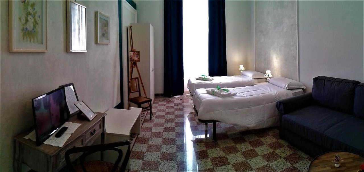 Primo Posto Bed & Breakfast Salerno Luaran gambar