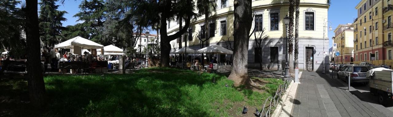 Primo Posto Bed & Breakfast Salerno Luaran gambar