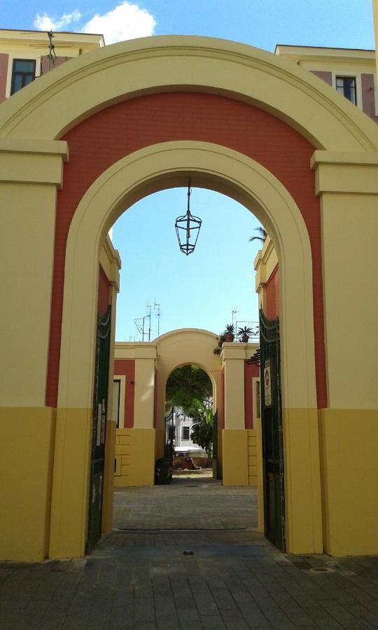 Primo Posto Bed & Breakfast Salerno Luaran gambar