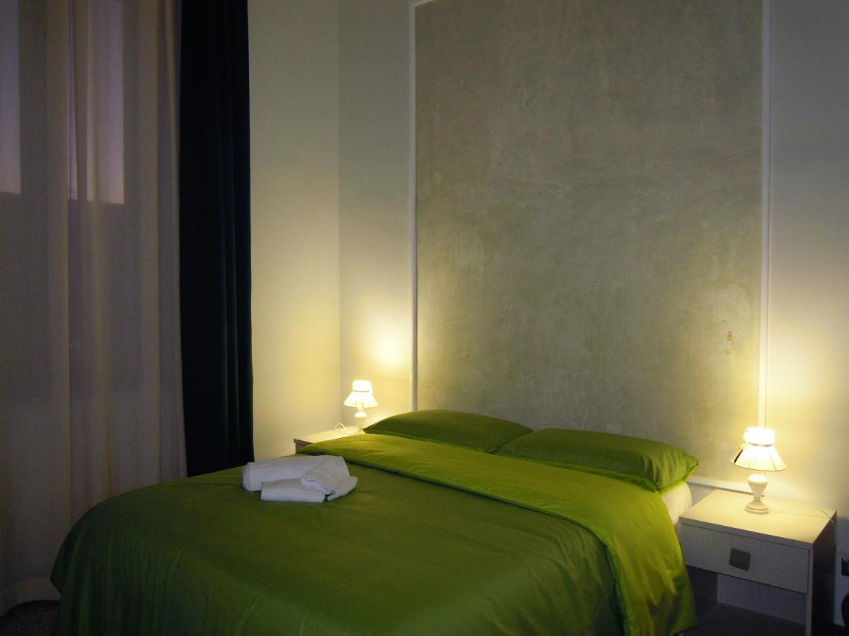 Primo Posto Bed & Breakfast Salerno Luaran gambar