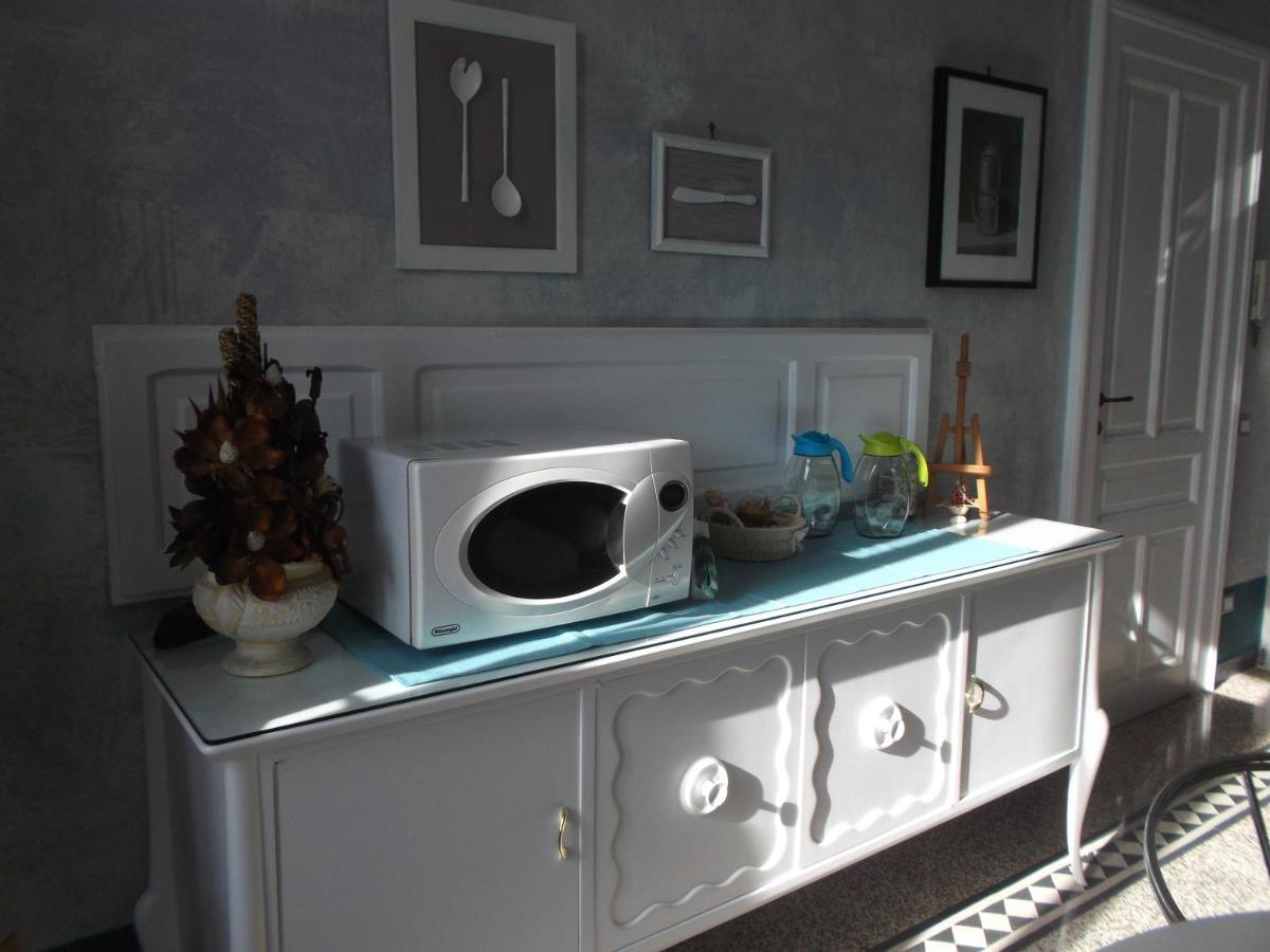Primo Posto Bed & Breakfast Salerno Luaran gambar