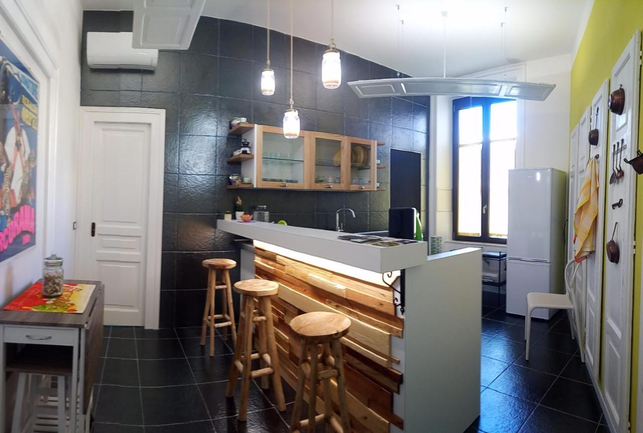 Primo Posto Bed & Breakfast Salerno Luaran gambar