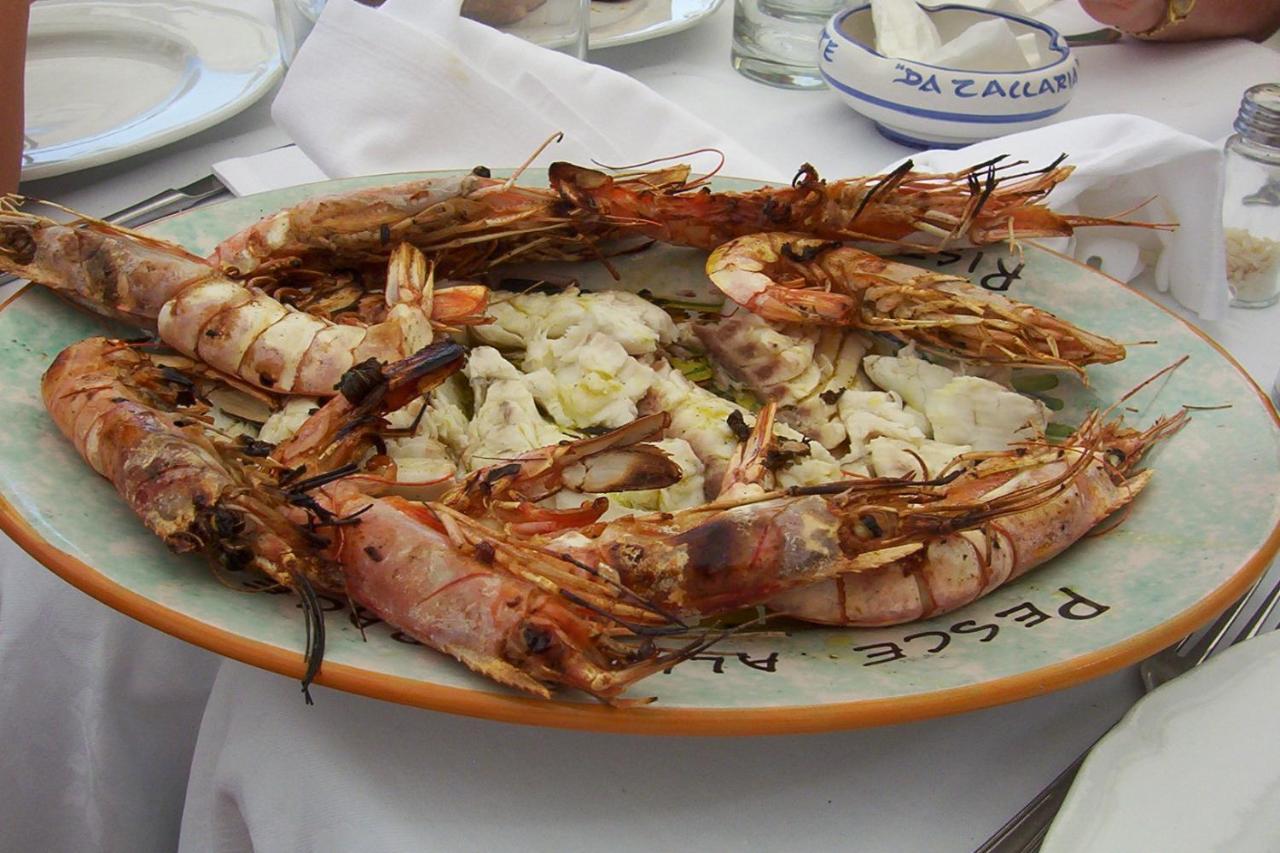 Primo Posto Bed & Breakfast Salerno Luaran gambar