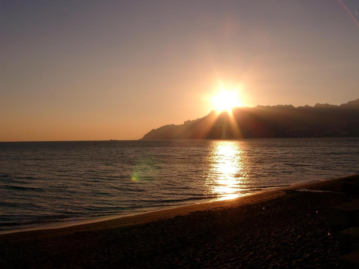 Primo Posto Bed & Breakfast Salerno Luaran gambar